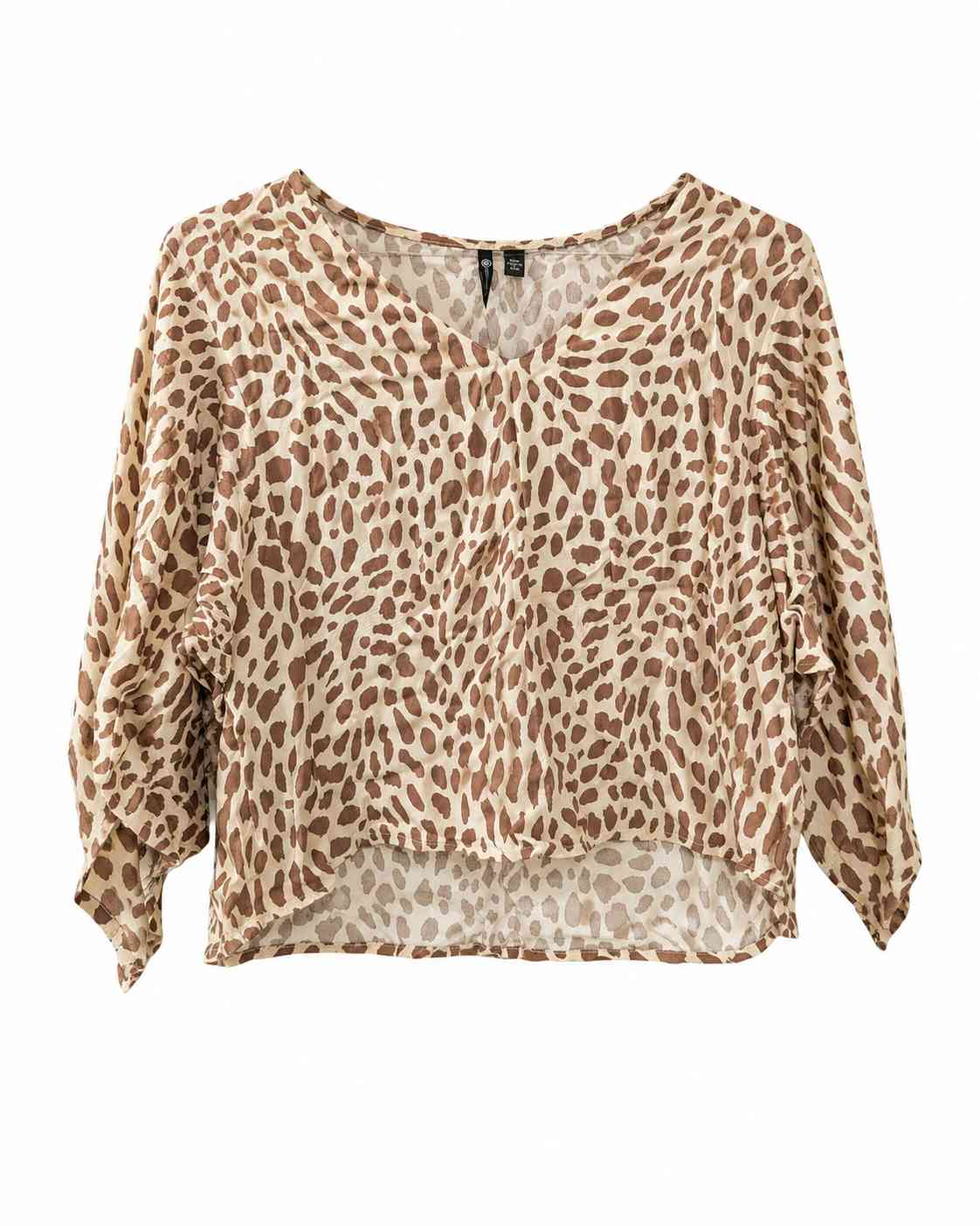 V-neck batwing leopard print blouse (Thrift Article)